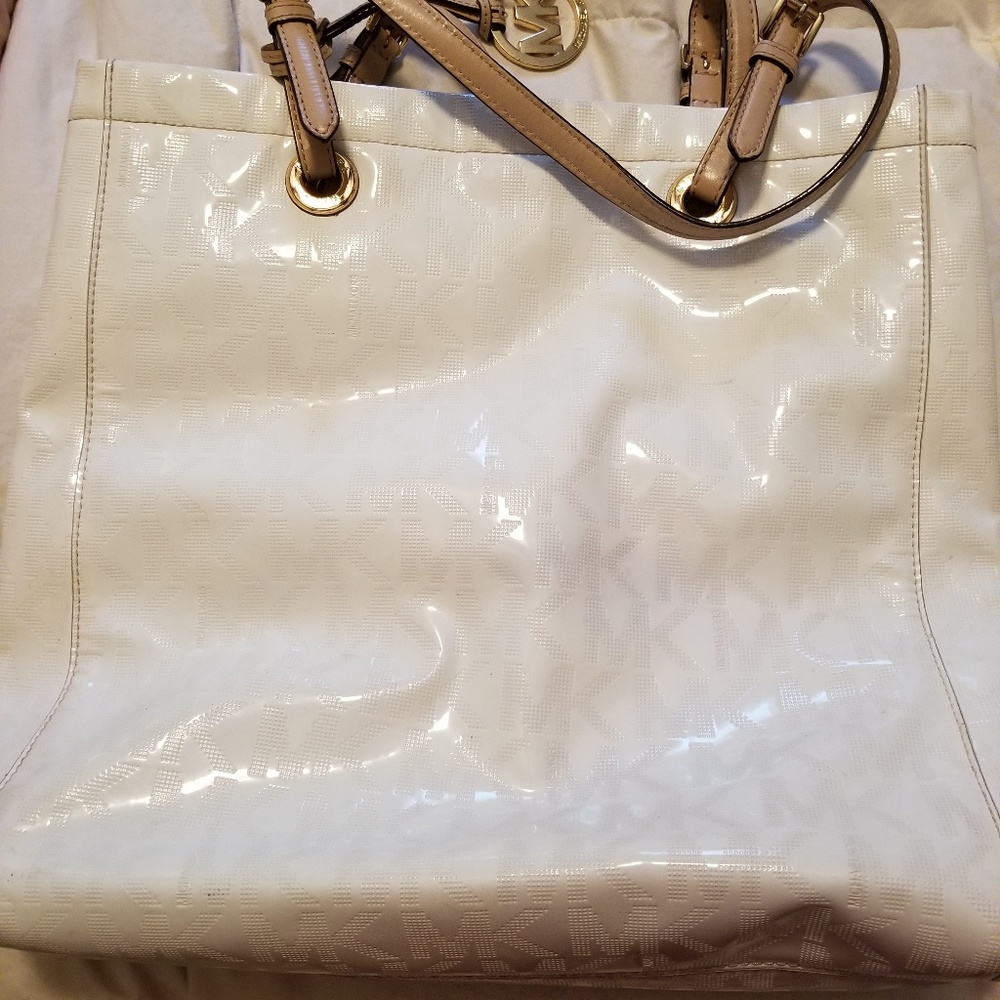 SOLD 🚫Michael Kors bag